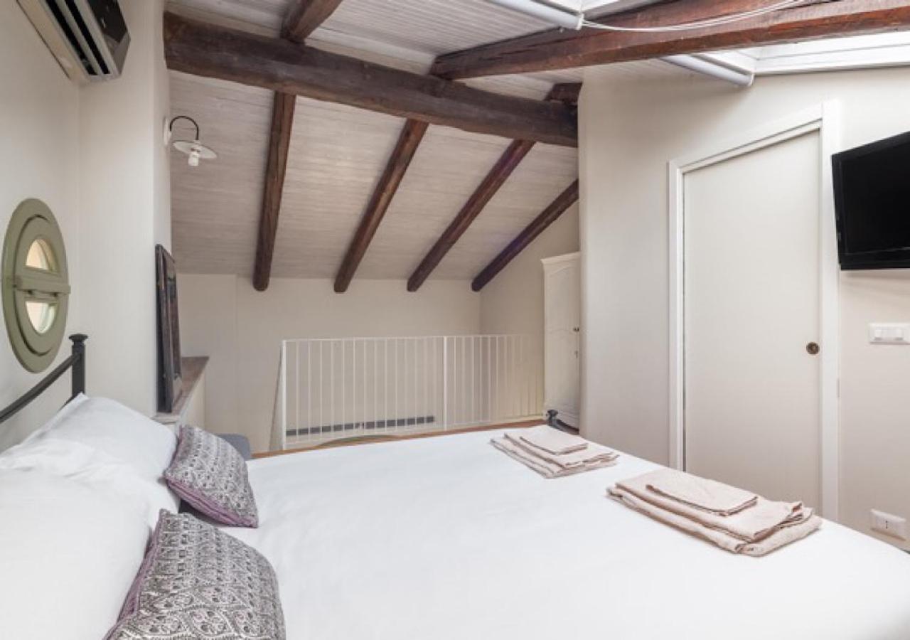 Charming Loft Golf Club Barolo Apartment Novello Luaran gambar